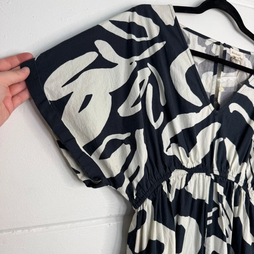World Market S/M Misha Black and White Cotton Abstract Jumpsuit with Pockets